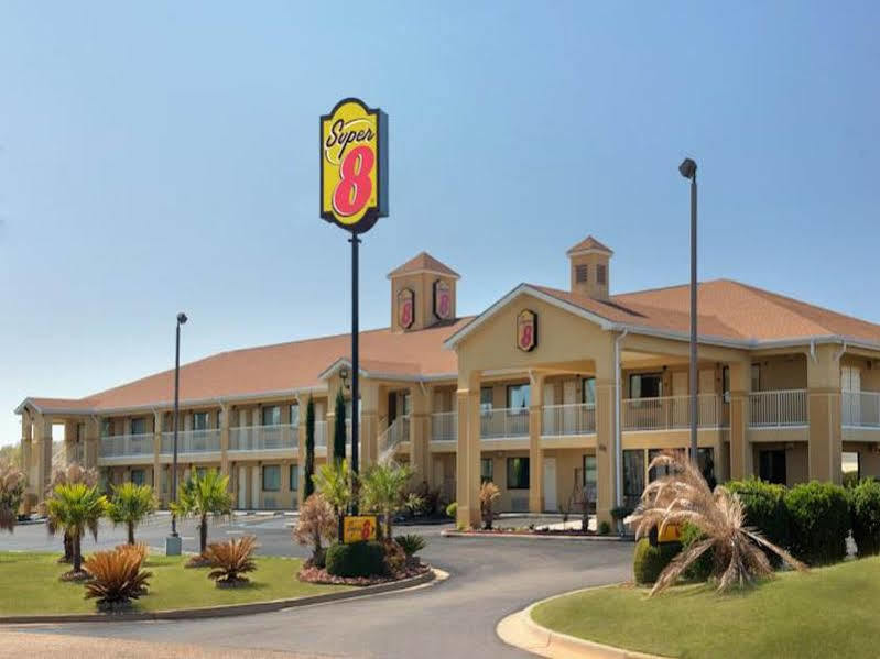 Hotel Super 8 By Wyndham Pratt Zewnętrze zdjęcie